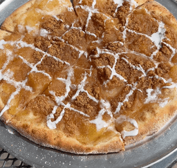 Apple Pie Pizza